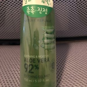 Korean: Nature Republic: Aloe Vera Soothing Mist